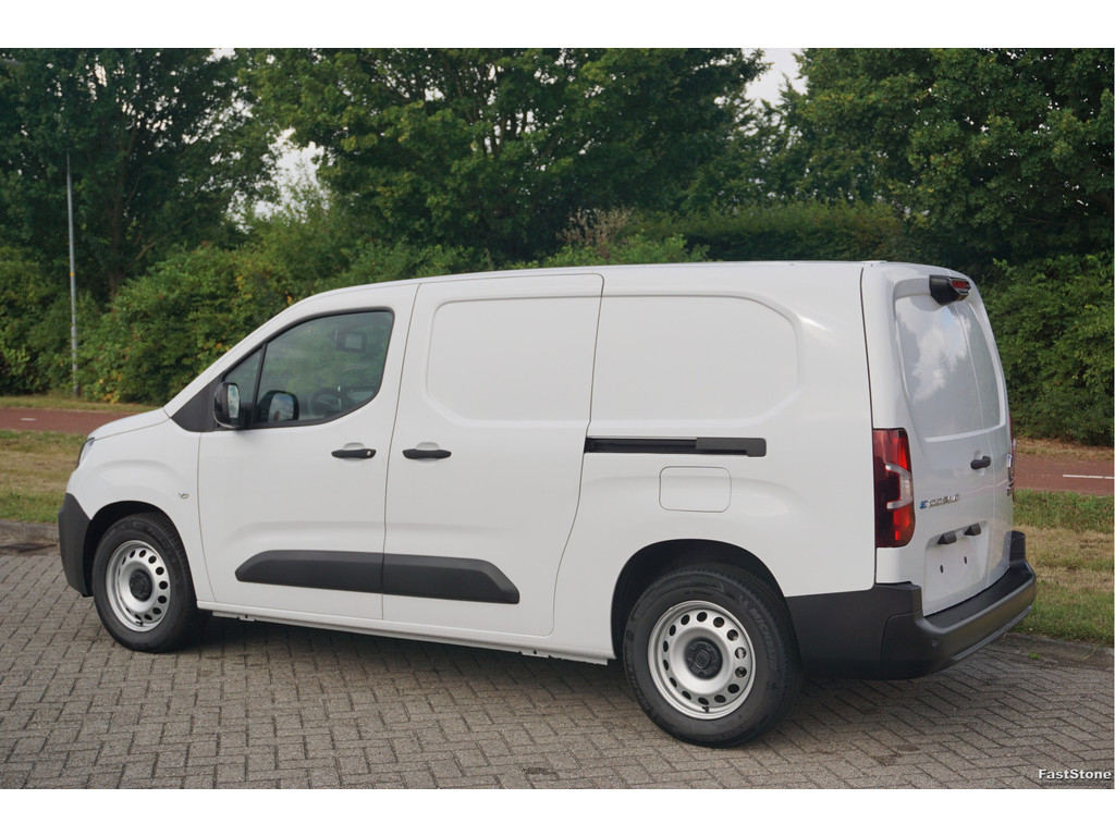 48017647-fiat-e-doblo-3