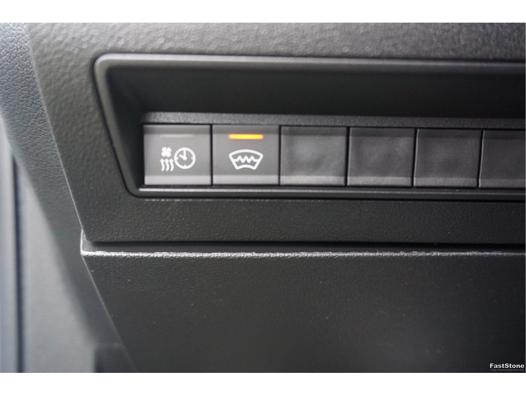 48017657-fiat-e-doblo-17