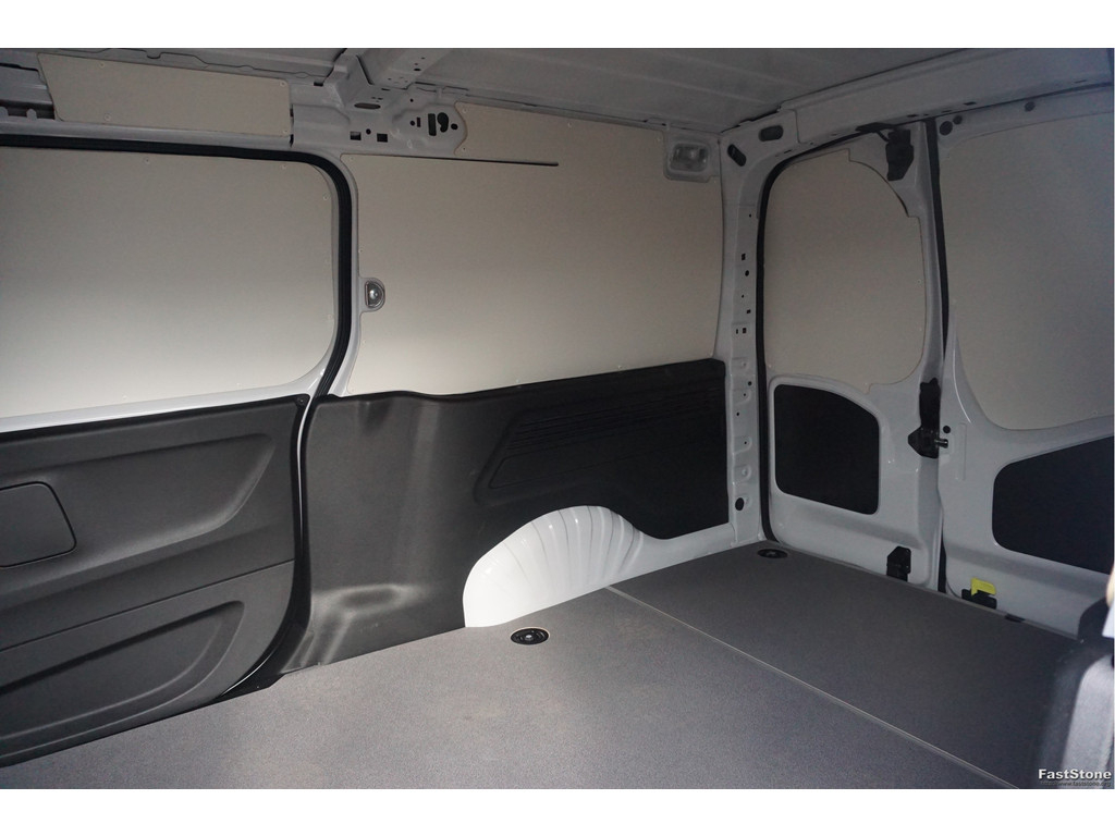 48017676-fiat-e-doblo-7