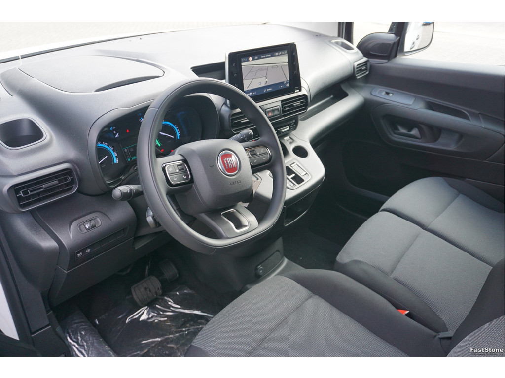 48017676-fiat-e-doblo-9