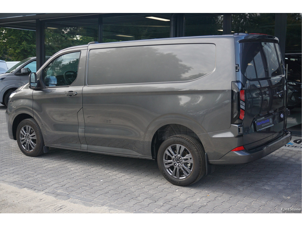 48125009-ford-transit-custom-3