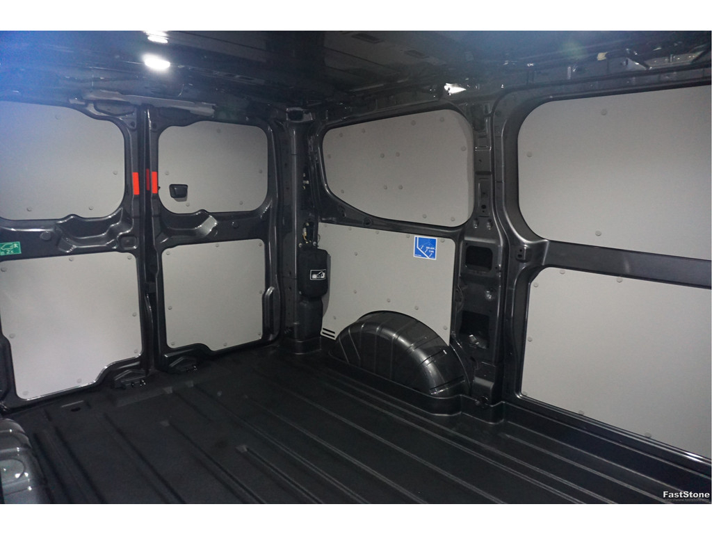 48125009-ford-transit-custom-9