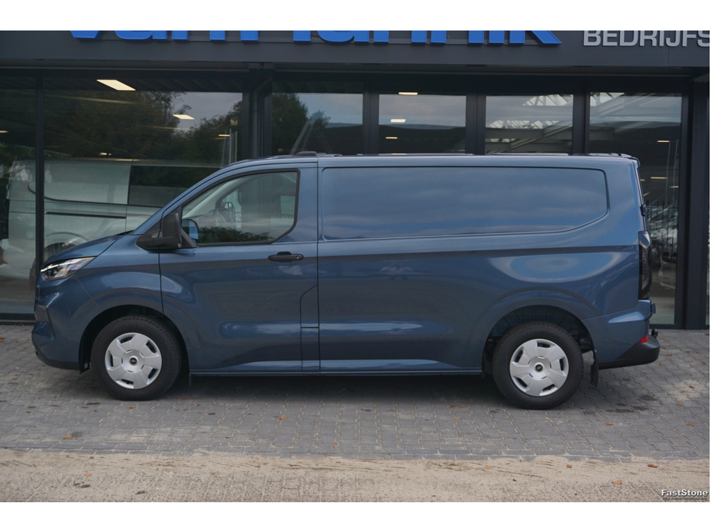 48250746-ford-transit-custom-2