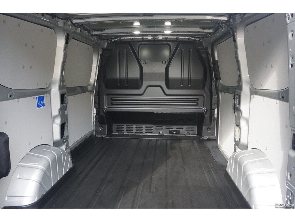 48287273-ford-transit-custom-7