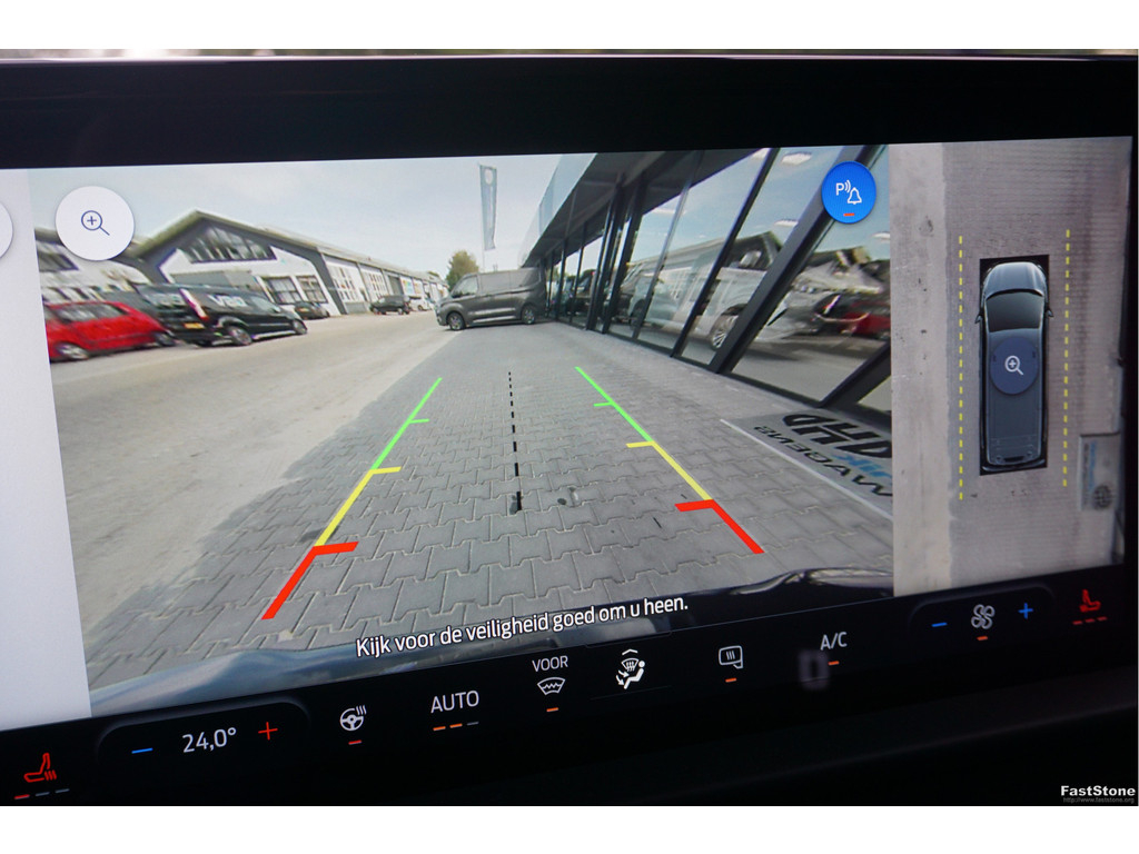 48287413-ford-transit-custom-10