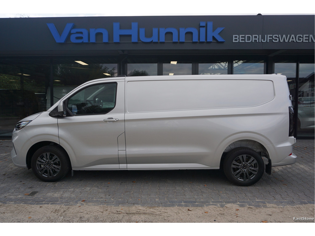 48287413-ford-transit-custom-2