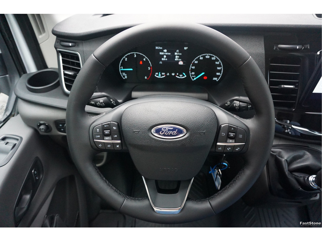 48400589-ford-transit-10