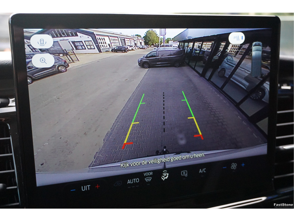 48406737-ford-transit-11