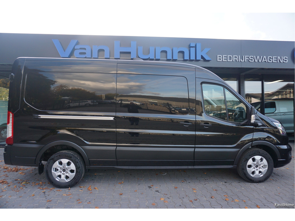 48853145-ford-transit-5