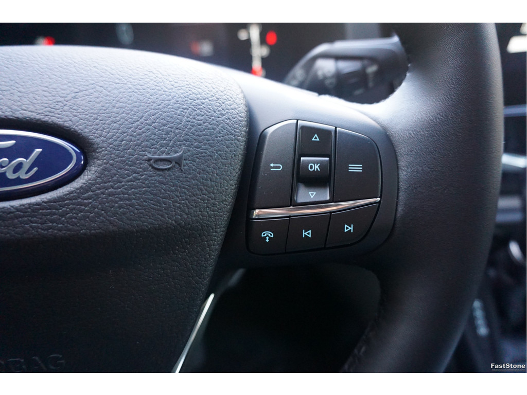 48906178-ford-transit-12