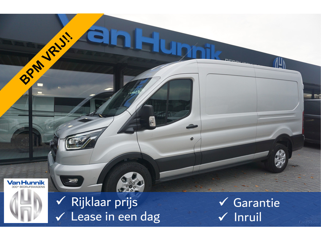 48909966-ford-transit-1