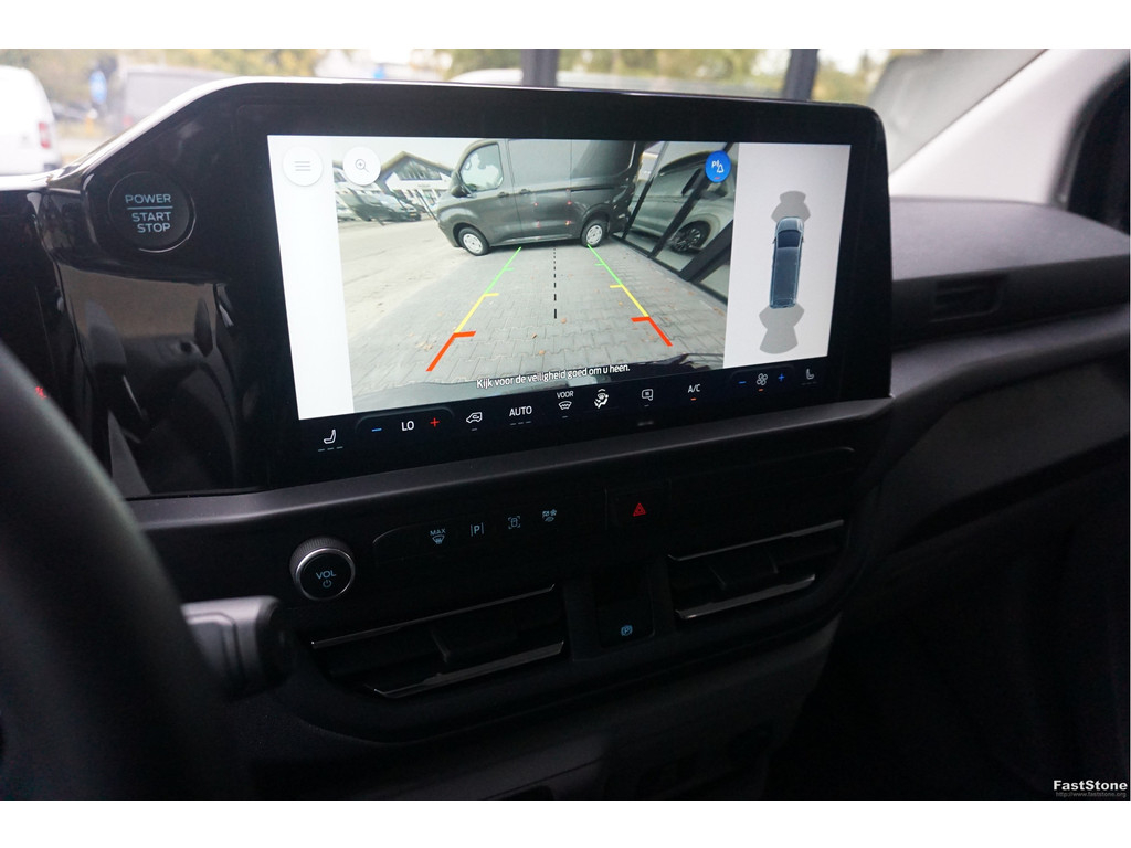 48910570-ford-transit-custom-12