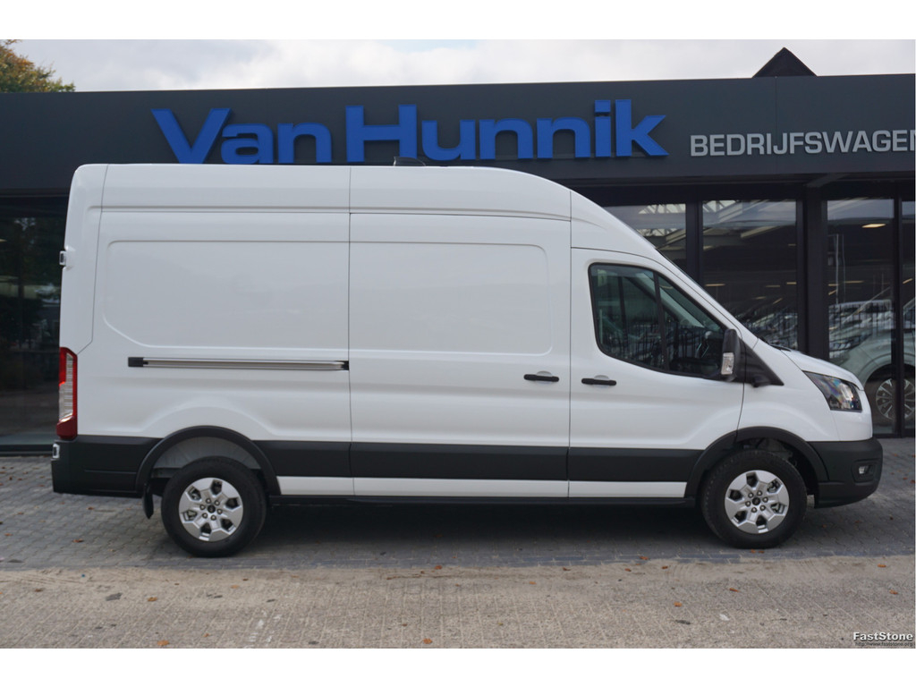 48948104-ford-transit-5