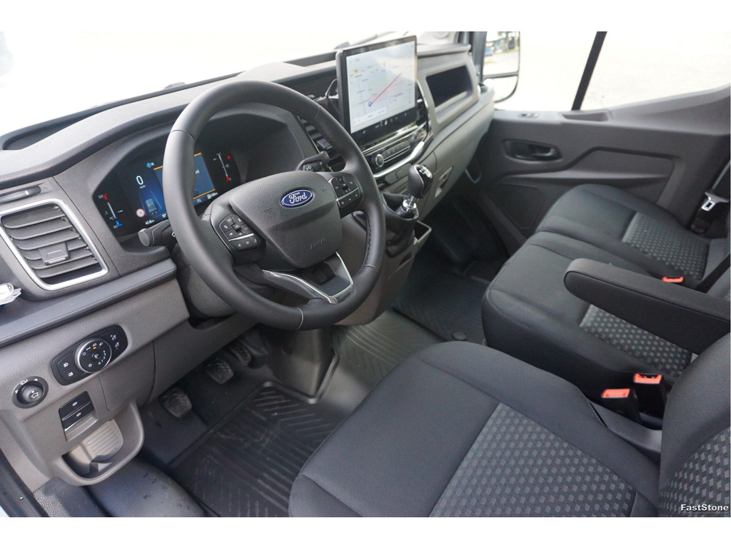 48948104-ford-transit-9