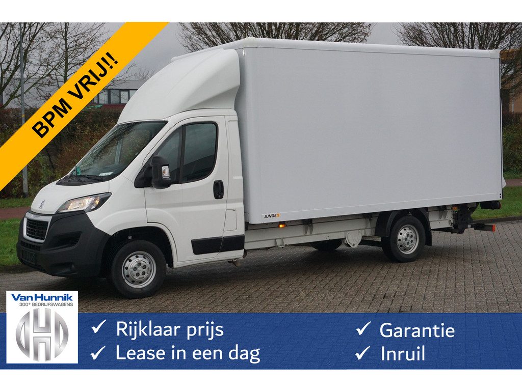 49311582-peugeot-boxer-1