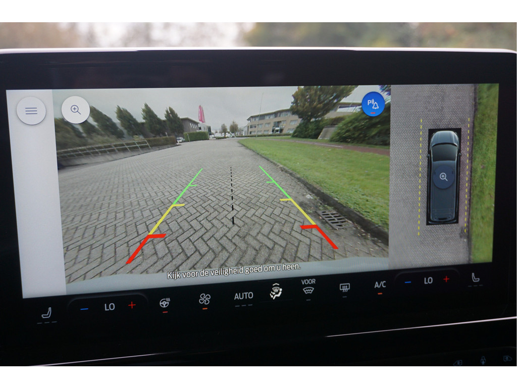 49642958-ford-transit-custom-12