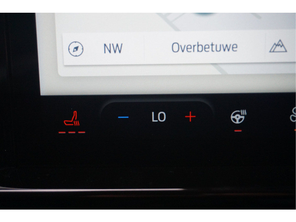 49642958-ford-transit-custom-13