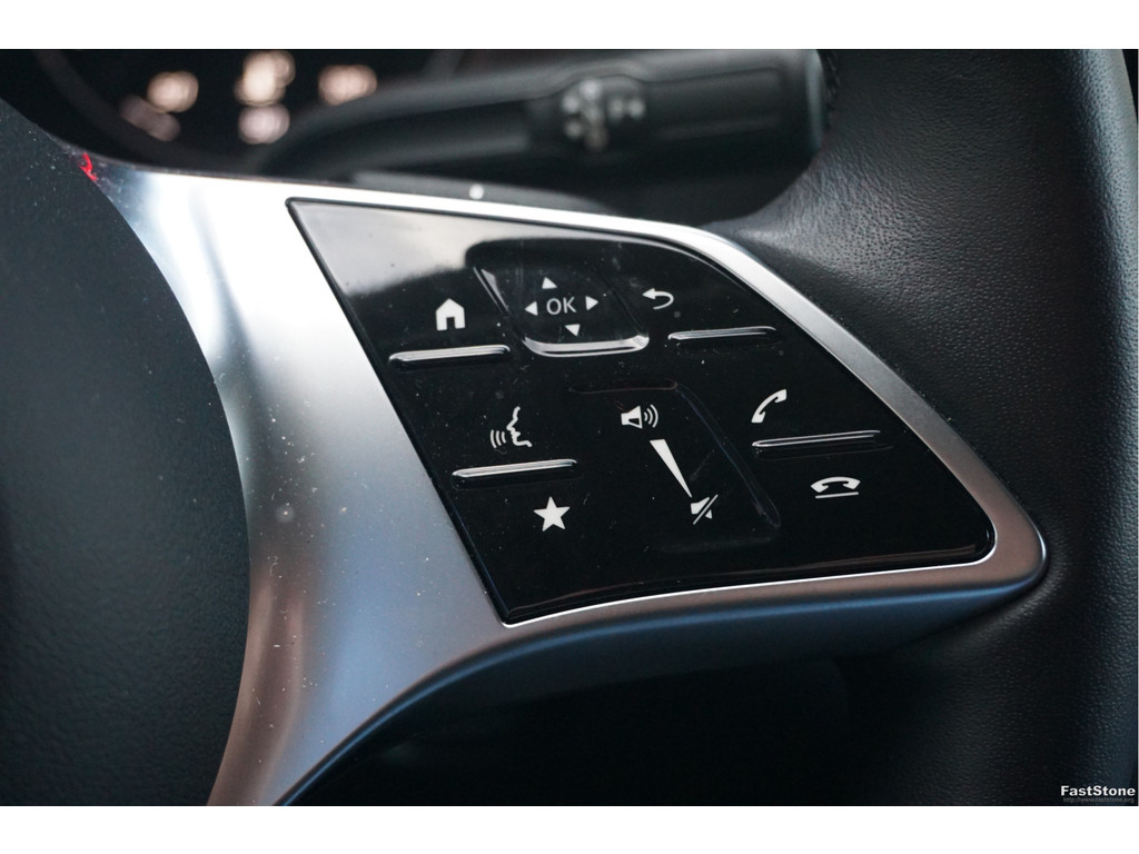 49980848-mercedes-benz-vito-16