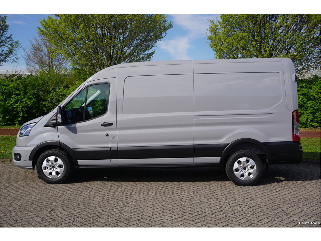 50188099-ford-transit-2
