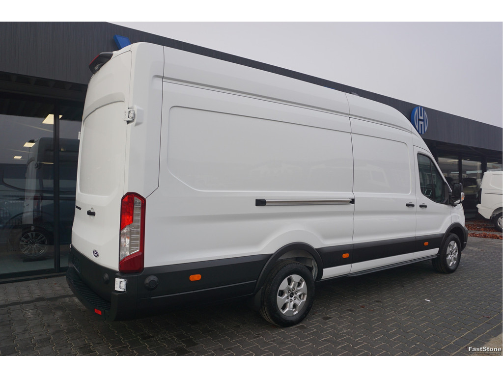 50188283-ford-transit-4