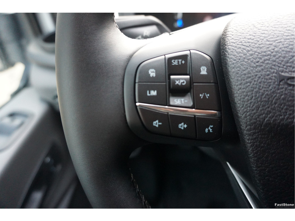 50188339-ford-transit-13