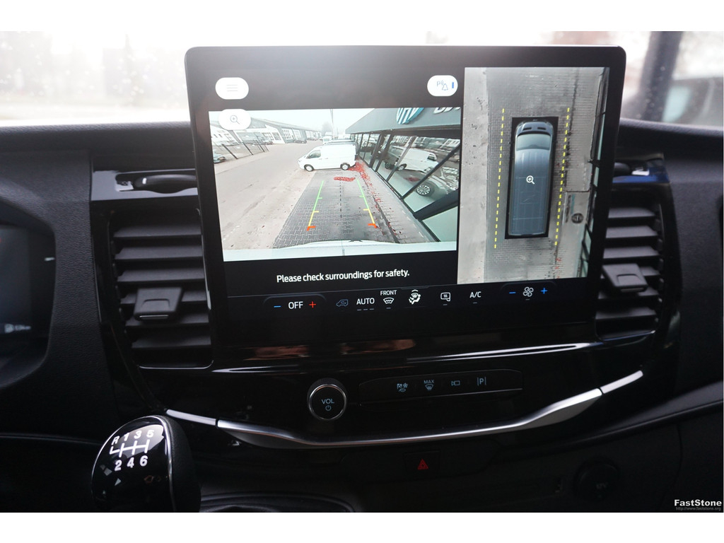 50188722-ford-transit-12