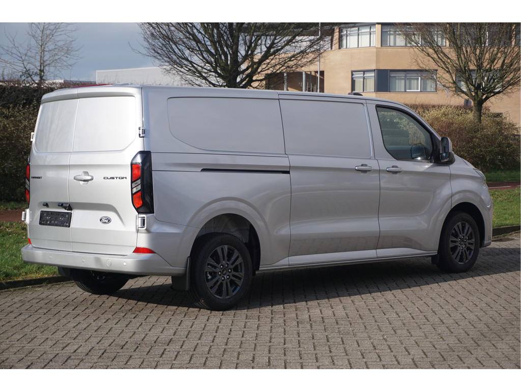 50189958-ford-transit-custom-4