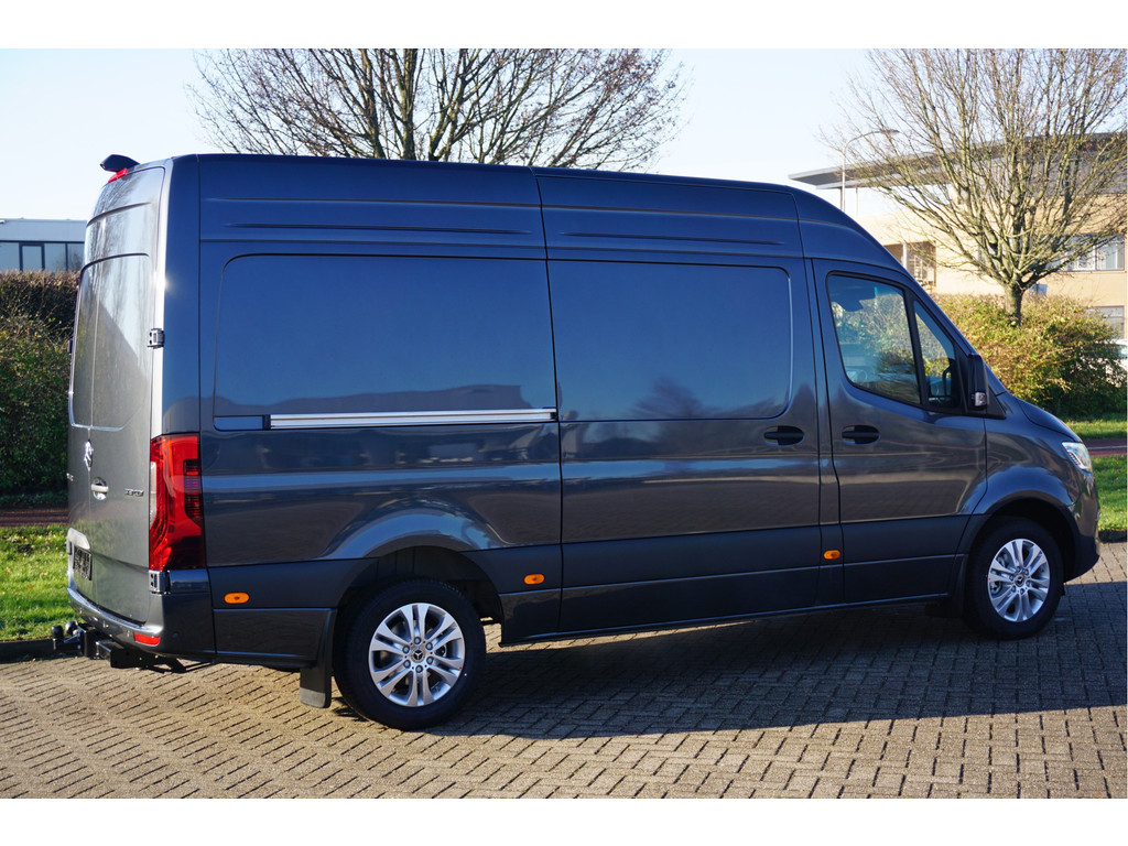 50190009-mercedes-benz-sprinter-4
