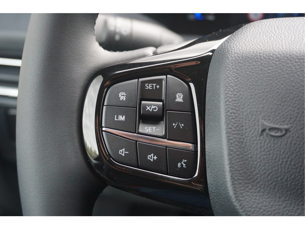 50310780-ford-transit-custom-13