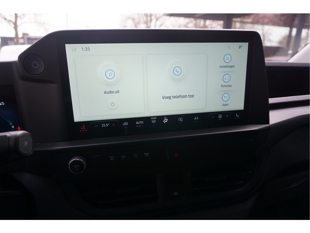 50985794-ford-e-transit-custom-10