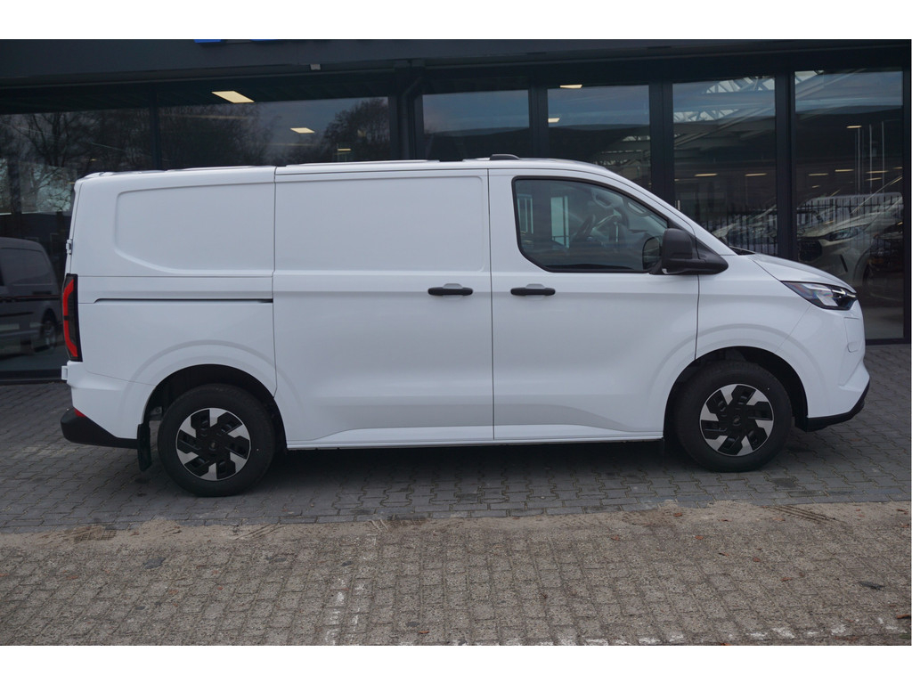 51359222-ford-transit-custom-5