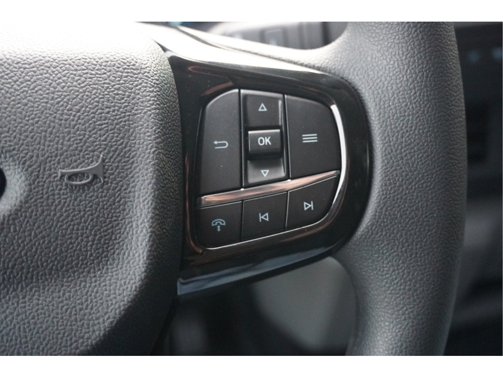 51359223-ford-transit-custom-14