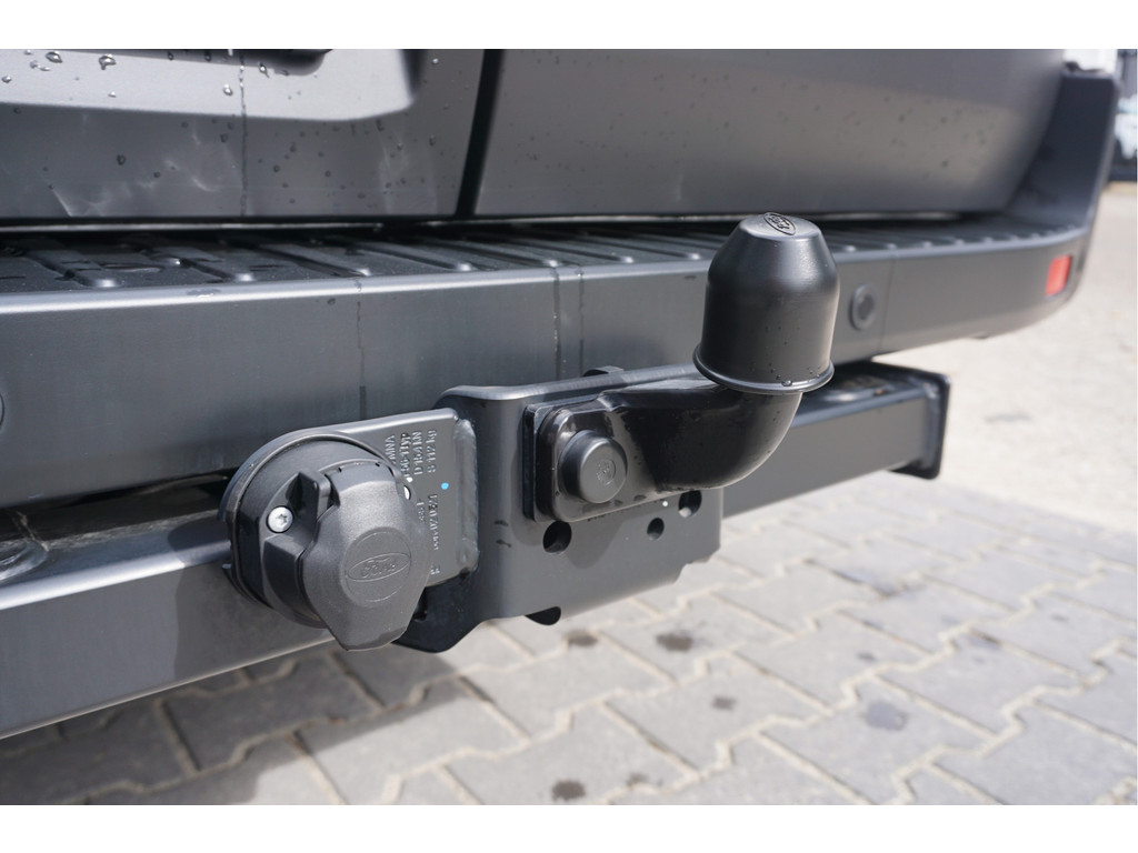 51415053-ford-transit-15