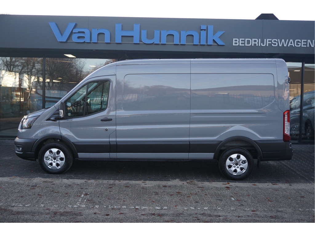 51586243-ford-transit-2