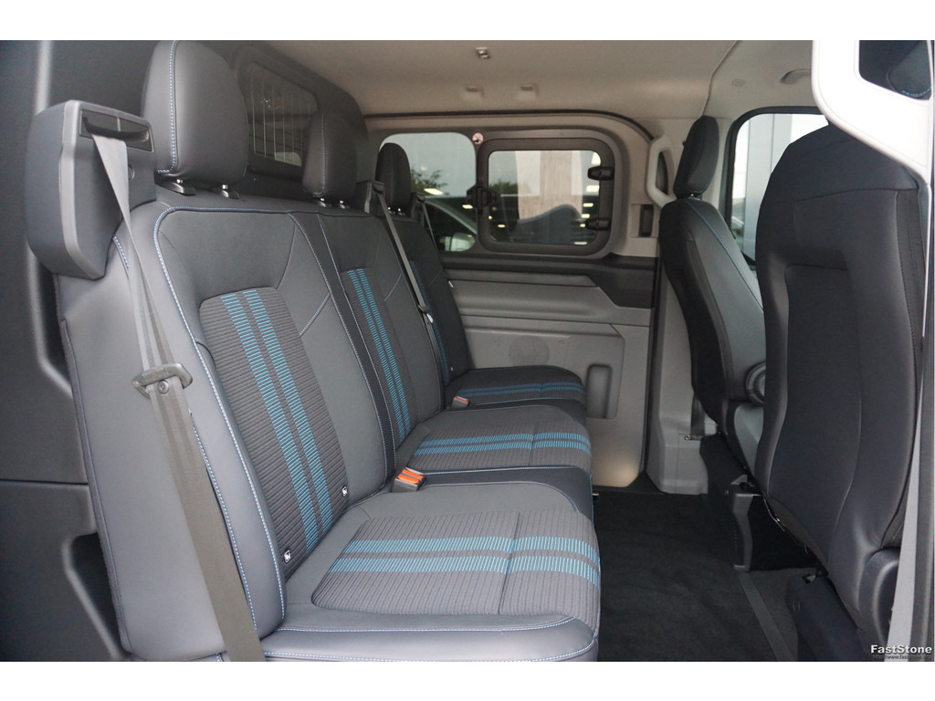 51621847-ford-transit-custom-14