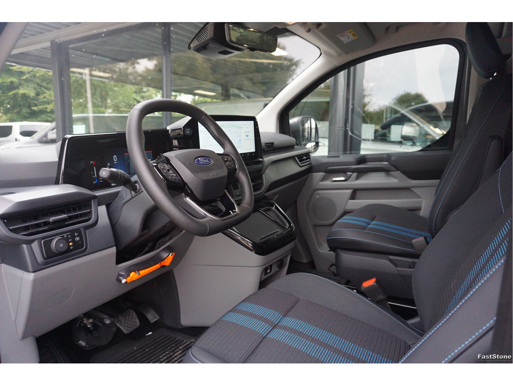 51621847-ford-transit-custom-8