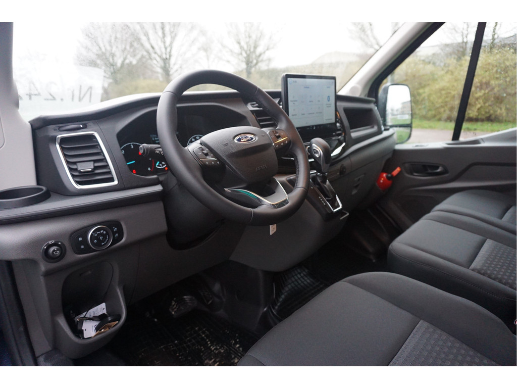 51755056-ford-transit-9