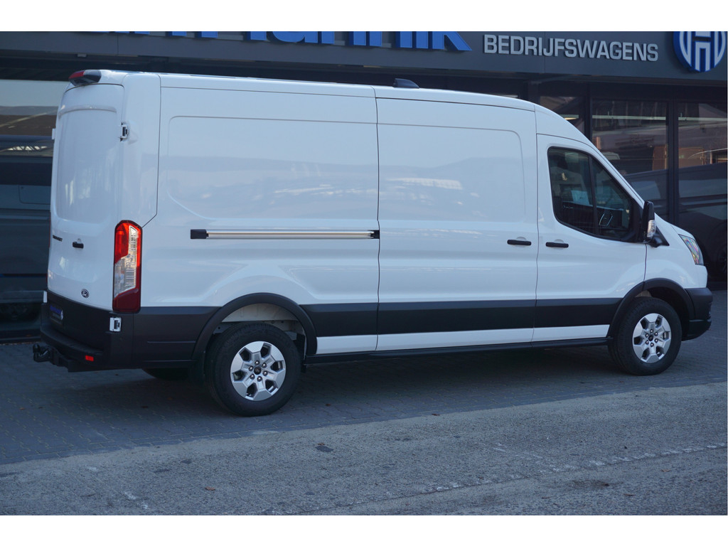 52169482-ford-transit-4