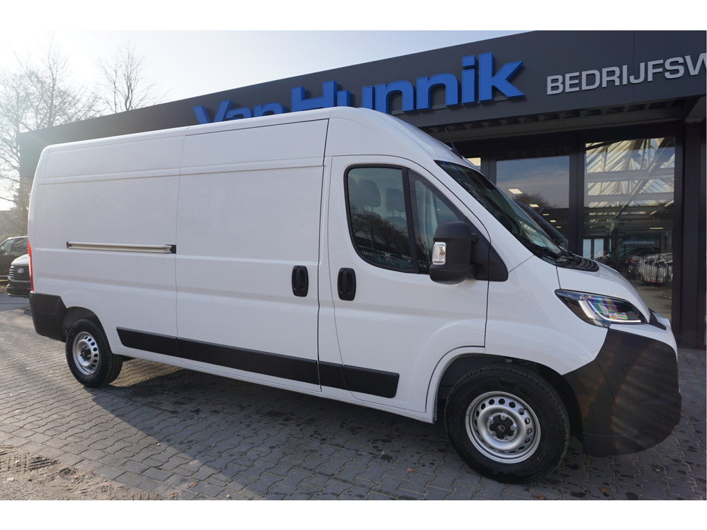 52177640-citroen-jumper-6