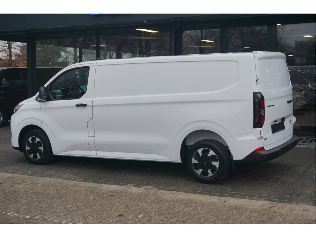 52369826-ford-transit-custom-3
