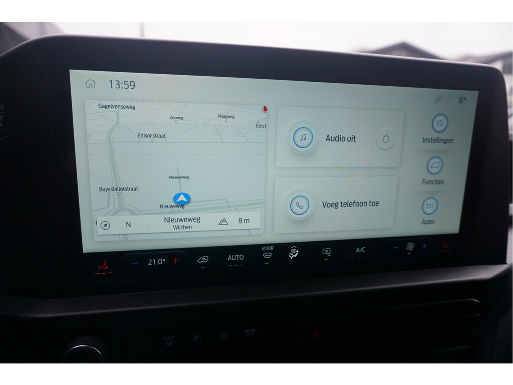 52369898-ford-transit-custom-11