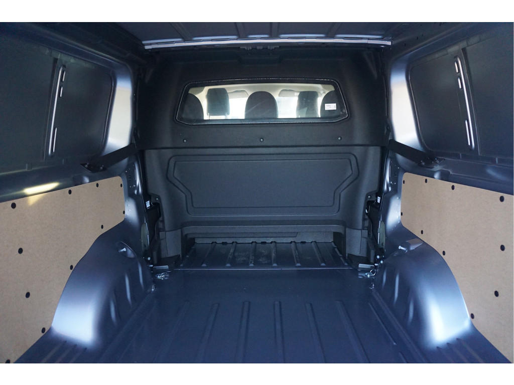 53145994-citroen-jumpy-7