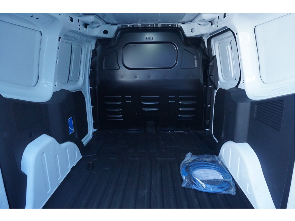 53163319-ford-transit-courier-7