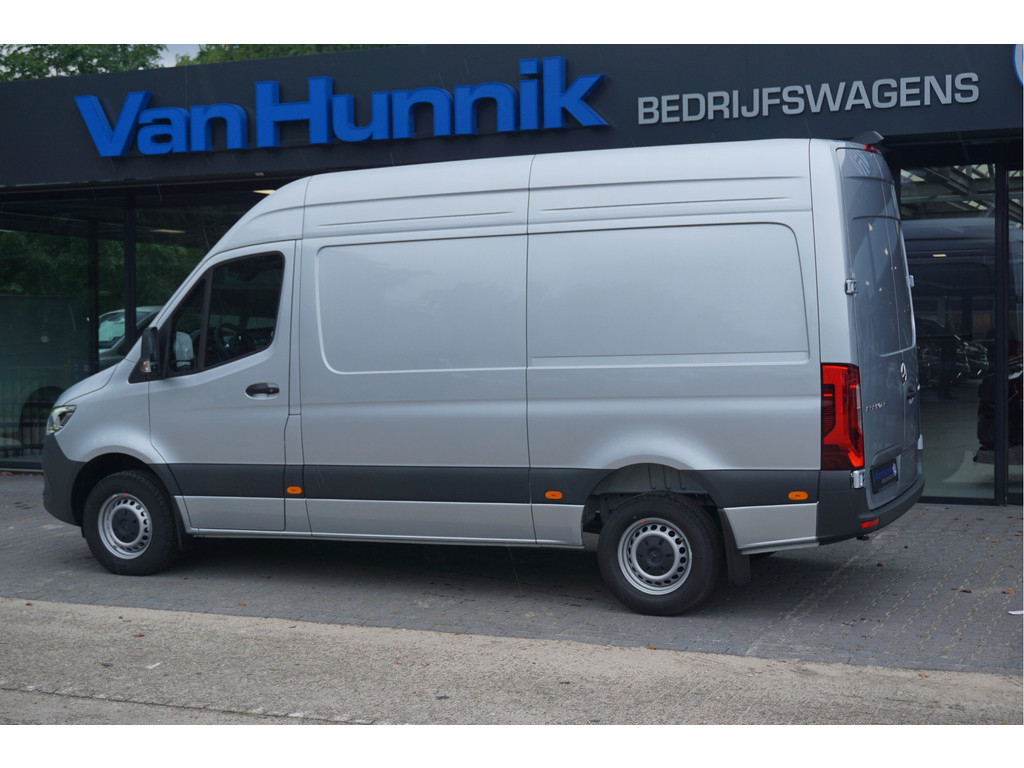 53900492-mercedes-benz-sprinter-3