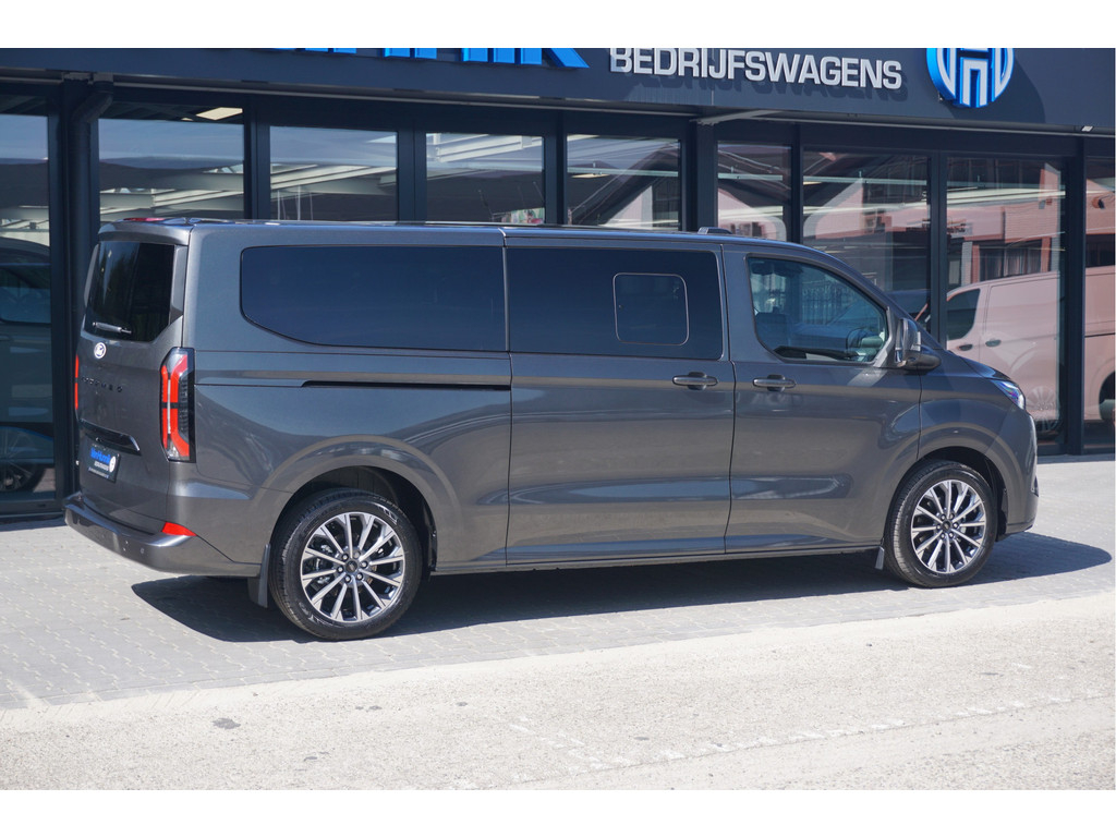 53908916-ford-transit-custom-4