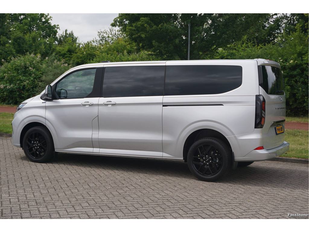 53909304-ford-transit-custom-3