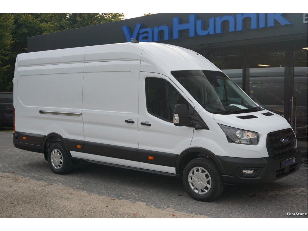 54670281-ford-transit-7