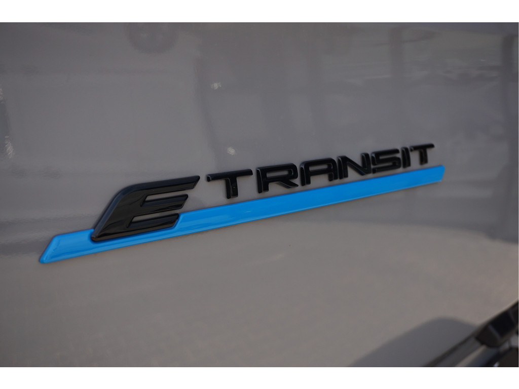 54934606-ford-e-transit-custom-20