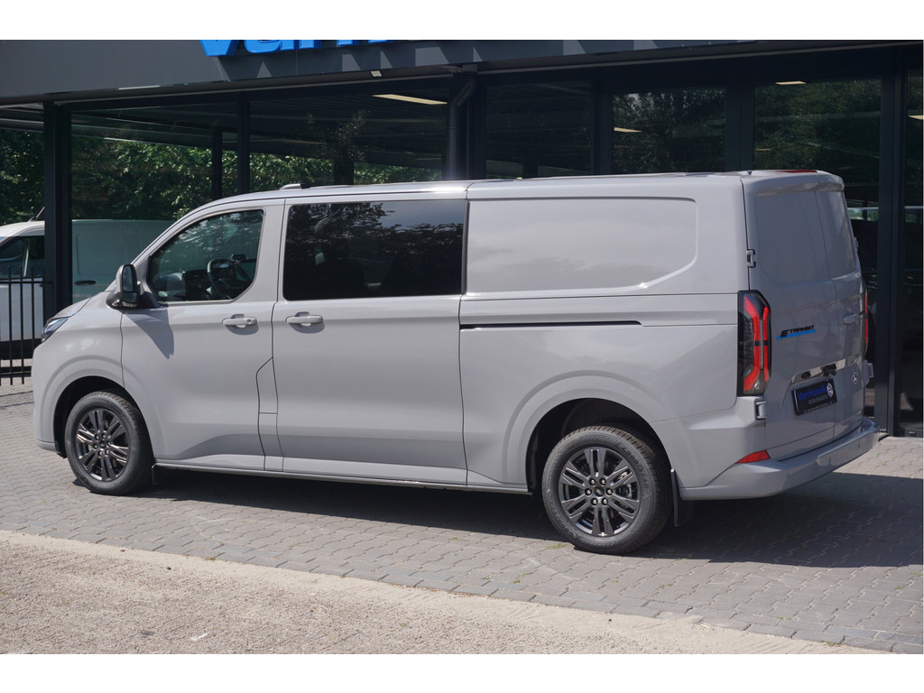 54934630-ford-transit-custom-3