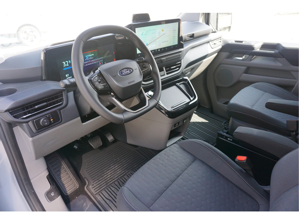 54934630-ford-transit-custom-7